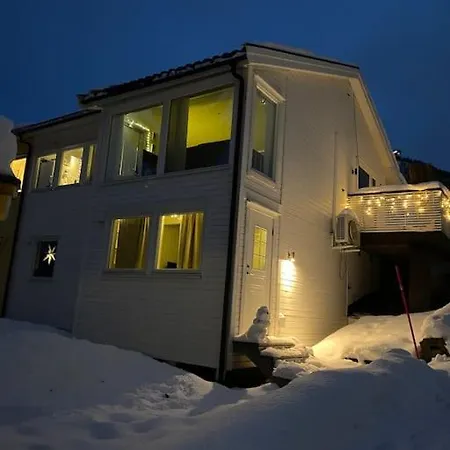 Hus I Naerheten Av Fjellheisen Apartment *