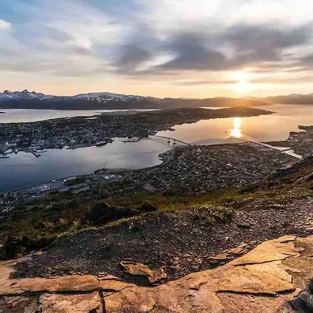 Hus I Naerheten Av Fjellheisen * Tromso