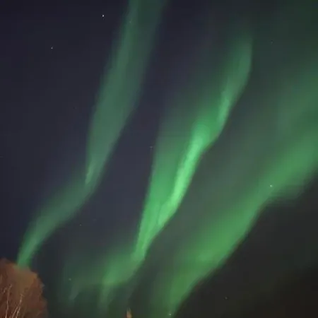 Hus I Naerheten Av Fjellheisen