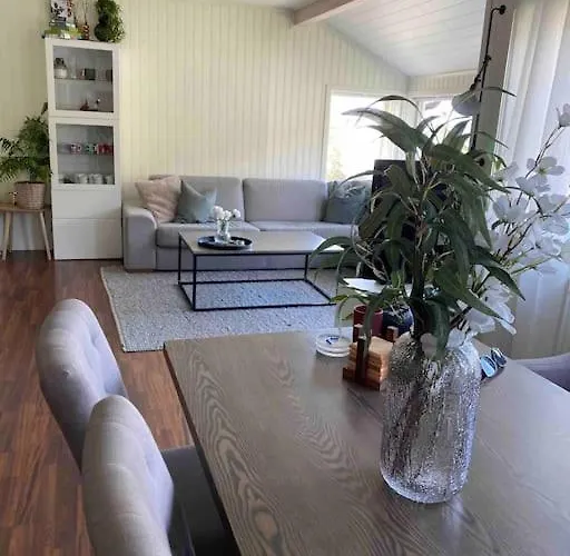 Hus I Naerheten Av Fjellheisen Апартаменты